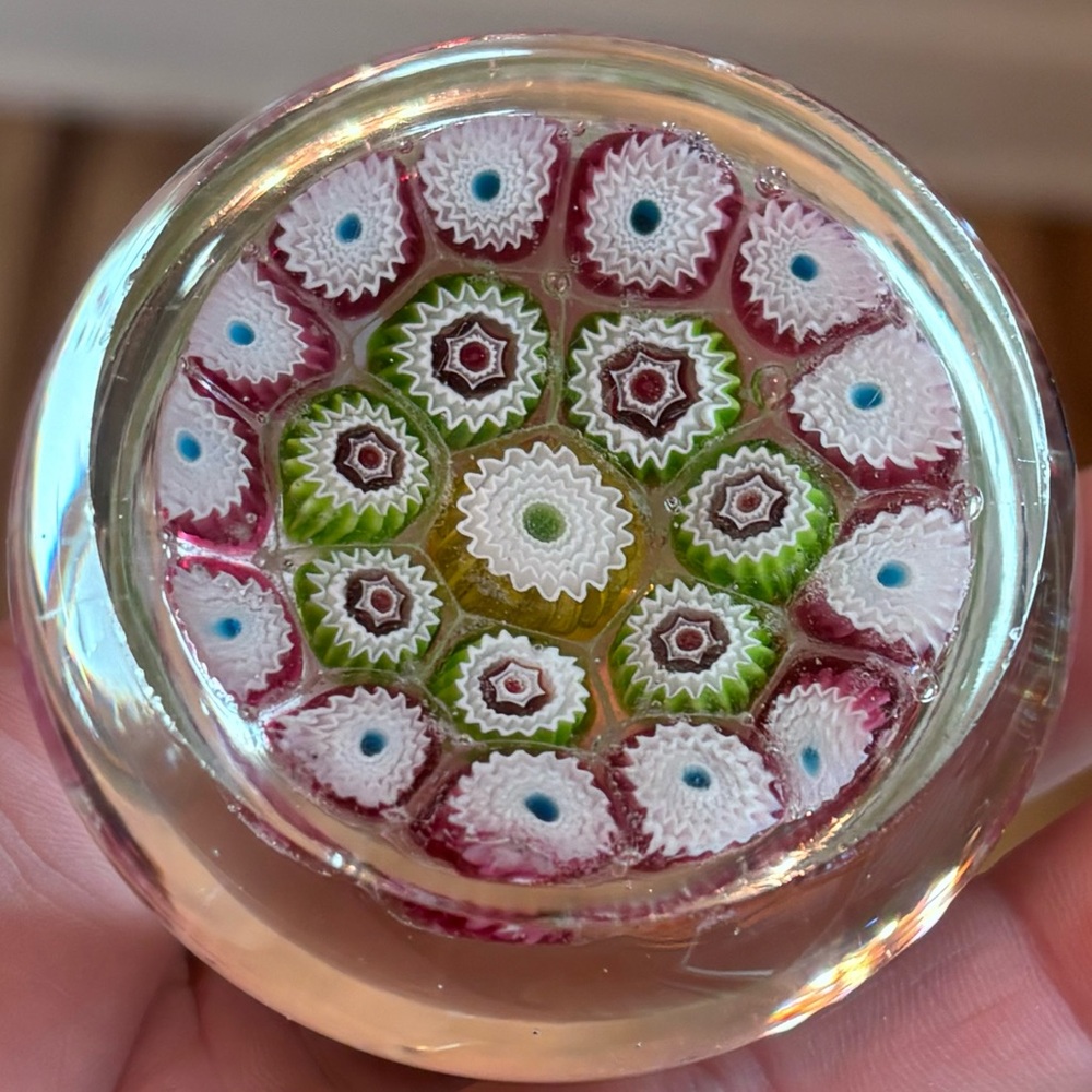 Dazzling Vintage Millefiori Glass Paperweight! - Picture 6 of 7